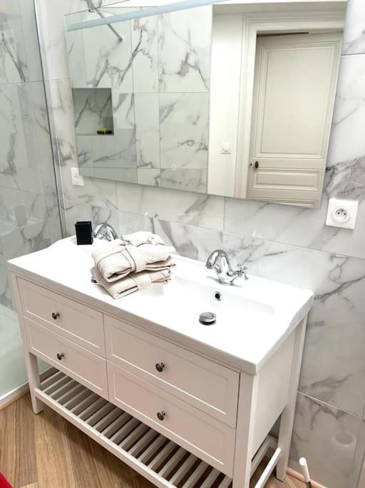 Cosy T3 Centre Reims/Pkg Prive Lejlighed Eksteriør billede