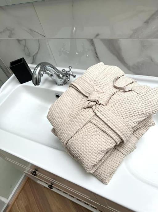 Cosy T3 Centre Reims/Pkg Prive Lejlighed Eksteriør billede